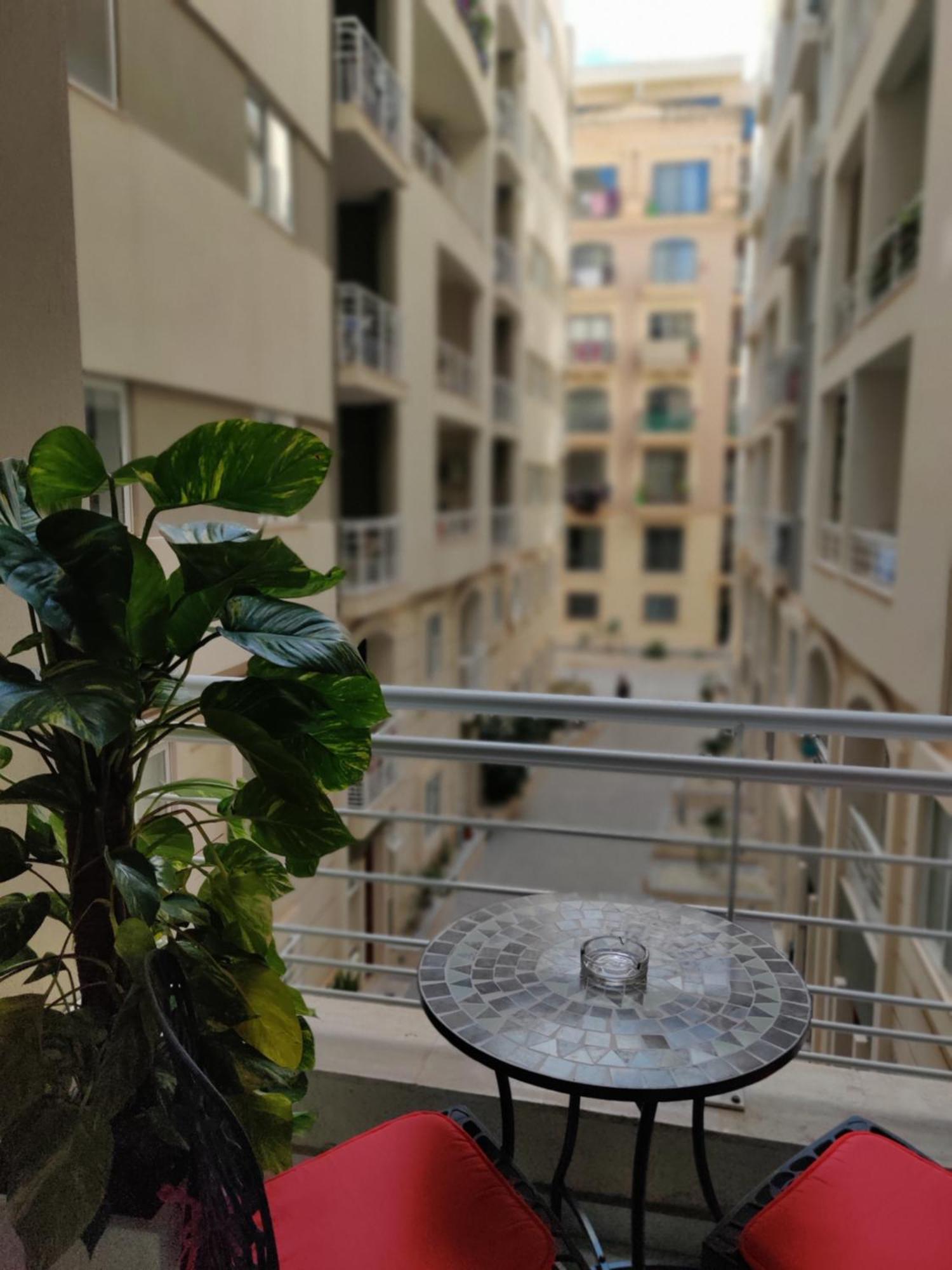 Depiro Point Deluxe - Modern, Designer Apartment 2 Minutes Away From Popular Sliema Seafront Экстерьер фото